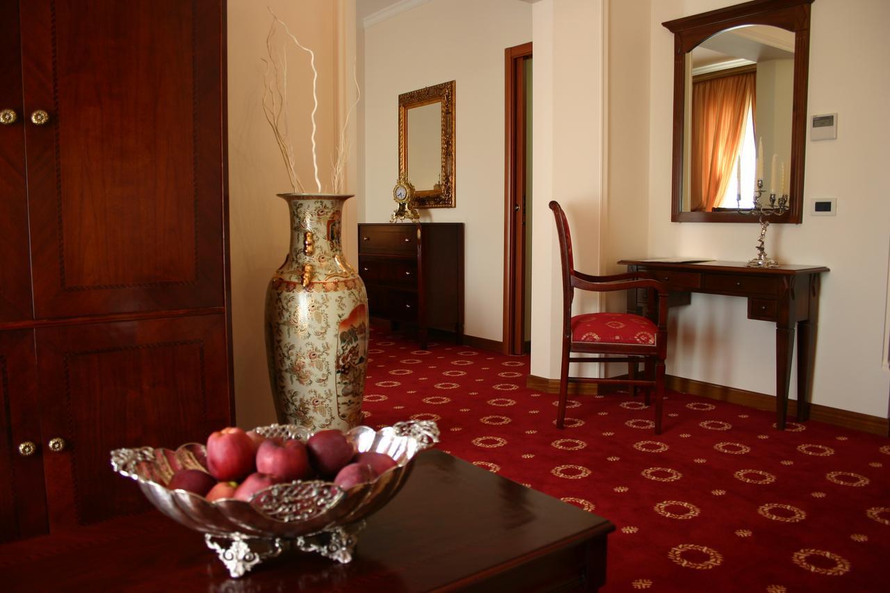 Grand Hotel Palace マルサラ エクステリア 写真