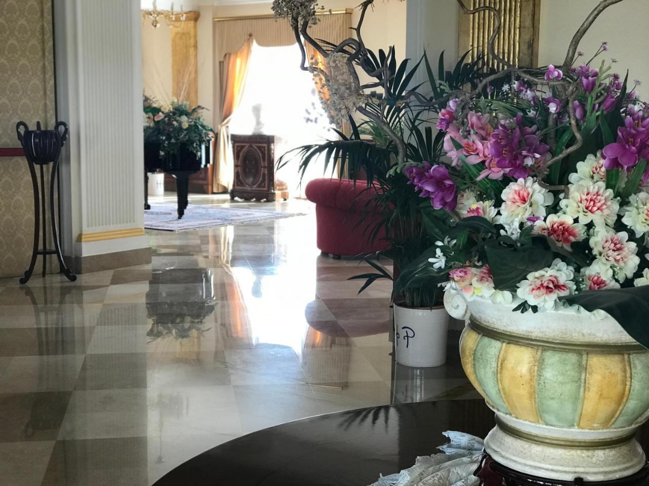 Grand Hotel Palace マルサラ エクステリア 写真 The interior of the residence