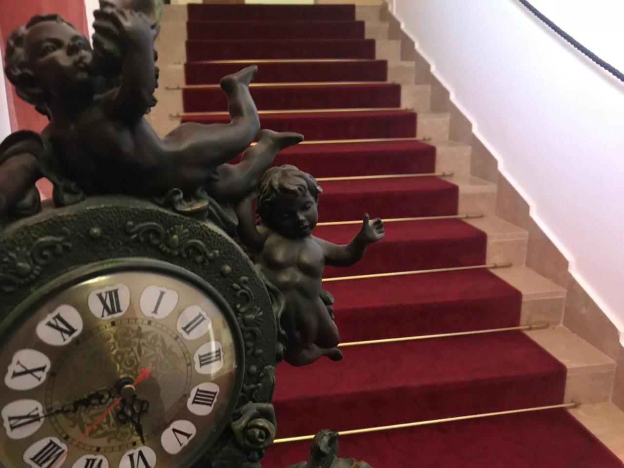 Grand Hotel Palace マルサラ エクステリア 写真 The staircase